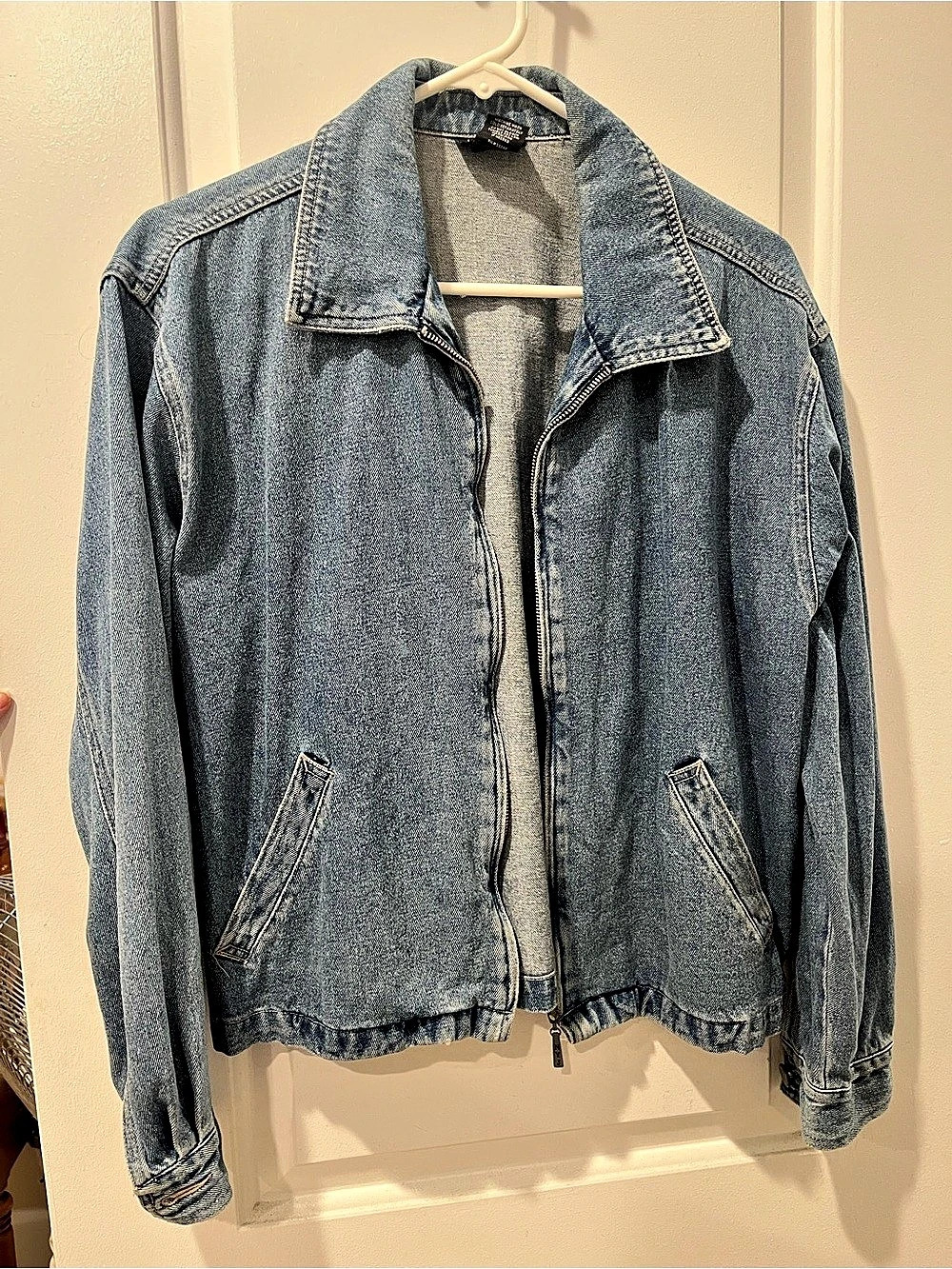 NY Jeans Denim Jacket in Blue Size Medium Like New